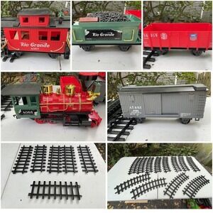 Rio Grande Model Scientific Train Set‎ Engine Cars Track Collection-Xmas train